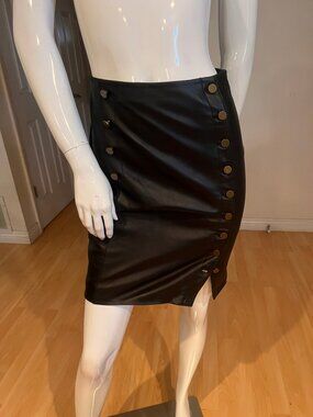 REBECCA MINKOFF LAMBSKIN LEATHER BUTTON DETAIL SEXY SKIRT SIZE 0